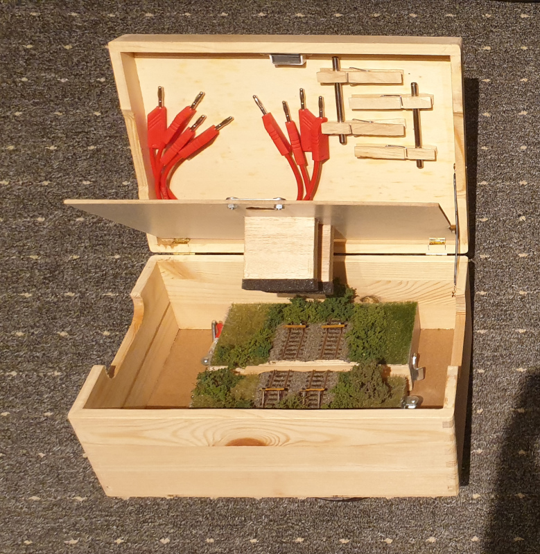 Kleine Box für das Zubehör